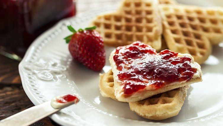 is strawberry jelly vegan